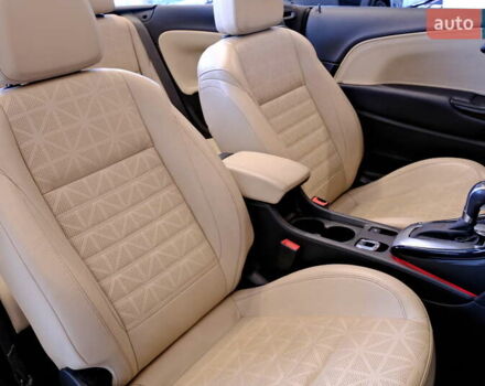 Белый Бьюик Cascada, объемом двигателя 1.6 л и пробегом 27 тыс. км за 13500 $, фото 45 на Automoto.ua