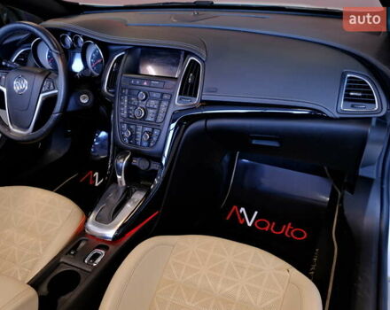 Белый Бьюик Cascada, объемом двигателя 1.6 л и пробегом 27 тыс. км за 13500 $, фото 44 на Automoto.ua