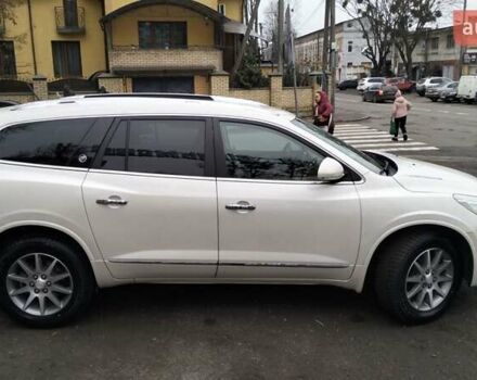 Бежевый Бьюик Enclave USA, объемом двигателя 3.6 л и пробегом 245 тыс. км за 10900 $, фото 5 на Automoto.ua