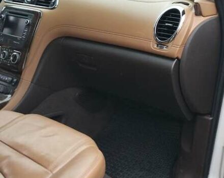 Бежевый Бьюик Enclave USA, объемом двигателя 3.6 л и пробегом 245 тыс. км за 10900 $, фото 10 на Automoto.ua