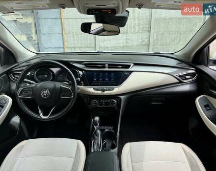 Білий Бьюік Encore GX, об'ємом двигуна 1.3 л та пробігом 143 тис. км за 14400 $, фото 14 на Automoto.ua