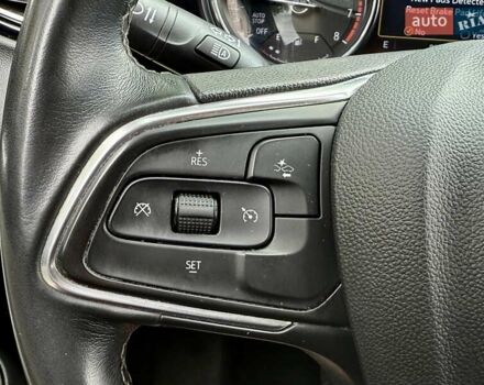 Білий Бьюік Encore GX, об'ємом двигуна 1.3 л та пробігом 143 тис. км за 14400 $, фото 22 на Automoto.ua
