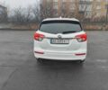 Белый Бьюик Envision, объемом двигателя 2 л и пробегом 130 тыс. км за 13999 $, фото 3 на Automoto.ua