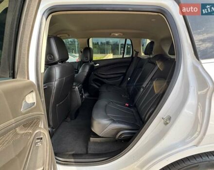 Белый Бьюик Envision, объемом двигателя 2.46 л и пробегом 180 тыс. км за 12500 $, фото 49 на Automoto.ua