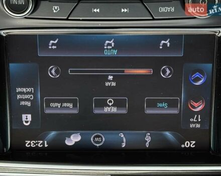 Белый Бьюик Envision, объемом двигателя 2.46 л и пробегом 180 тыс. км за 12500 $, фото 38 на Automoto.ua