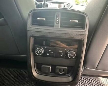 Білий Бьюік Envision, об'ємом двигуна 2.46 л та пробігом 70 тис. км за 14800 $, фото 6 на Automoto.ua