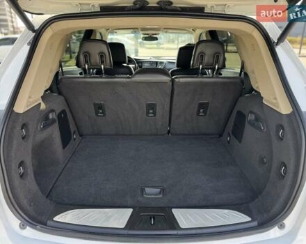 Белый Бьюик Envision, объемом двигателя 2.46 л и пробегом 180 тыс. км за 12500 $, фото 52 на Automoto.ua