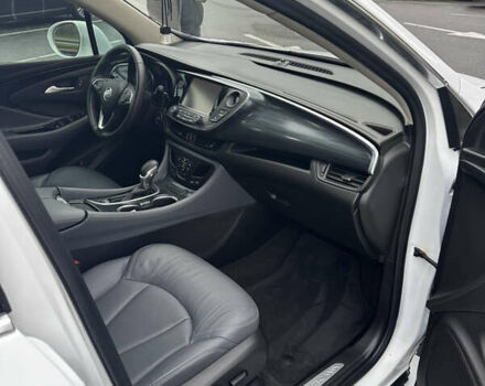 Белый Бьюик Envision, объемом двигателя 2.46 л и пробегом 30 тыс. км за 16500 $, фото 13 на Automoto.ua