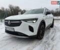 Белый Бьюик Envision, объемом двигателя 2 л и пробегом 142 тыс. км за 16700 $, фото 1 на Automoto.ua