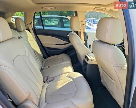 Белый Бьюик Envision, объемом двигателя 2.5 л и пробегом 88 тыс. км за 6000 $, фото 1 на Automoto.ua
