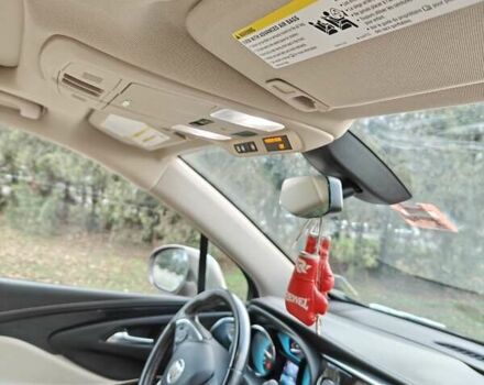 Коричневый Бьюик Envision, объемом двигателя 2.46 л и пробегом 141 тыс. км за 15000 $, фото 11 на Automoto.ua