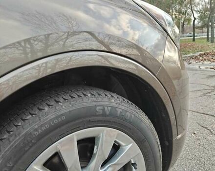 Коричневый Бьюик Envision, объемом двигателя 2.46 л и пробегом 141 тыс. км за 15000 $, фото 7 на Automoto.ua