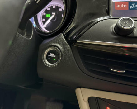 Красный Бьюик Envision, объемом двигателя 2.46 л и пробегом 22 тыс. км за 16999 $, фото 12 на Automoto.ua