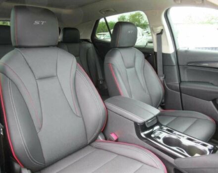 Красный Бьюик Envision, объемом двигателя 2 л и пробегом 11 тыс. км за 10600 $, фото 5 на Automoto.ua