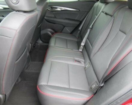Красный Бьюик Envision, объемом двигателя 2 л и пробегом 11 тыс. км за 10600 $, фото 7 на Automoto.ua