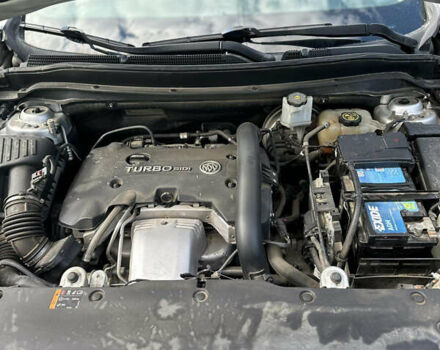 Серый Бьюик Envision, объемом двигателя 2 л и пробегом 117 тыс. км за 15900 $, фото 18 на Automoto.ua