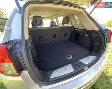 Серый Бьюик Envision, объемом двигателя 2.46 л и пробегом 90 тыс. км за 17300 $, фото 10 на Automoto.ua