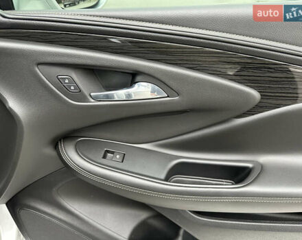 Серый Бьюик Envision, объемом двигателя 2 л и пробегом 92 тыс. км за 16499 $, фото 43 на Automoto.ua