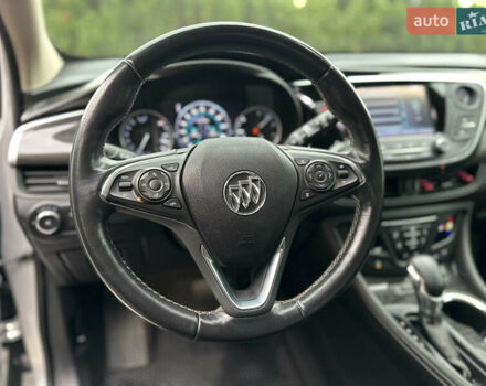 Серый Бьюик Envision, объемом двигателя 2 л и пробегом 92 тыс. км за 16499 $, фото 17 на Automoto.ua