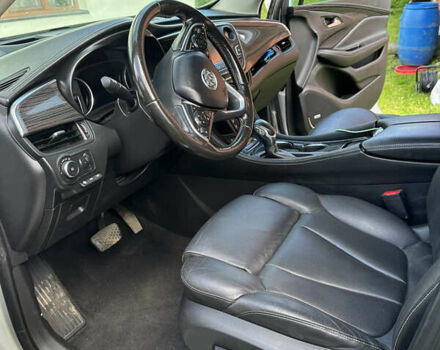 Серый Бьюик Envision, объемом двигателя 2 л и пробегом 117 тыс. км за 15900 $, фото 7 на Automoto.ua
