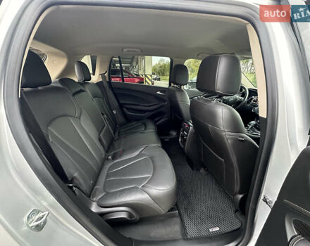 Серый Бьюик Envision, объемом двигателя 2 л и пробегом 92 тыс. км за 16499 $, фото 36 на Automoto.ua