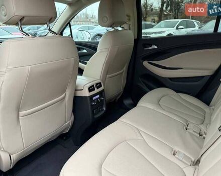 Серый Бьюик Envision, объемом двигателя 2.46 л и пробегом 157 тыс. км за 16500 $, фото 15 на Automoto.ua