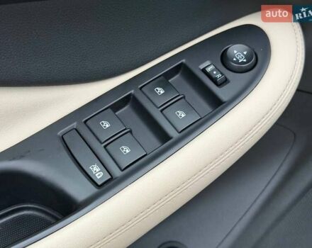 Серый Бьюик Envision, объемом двигателя 2.46 л и пробегом 157 тыс. км за 16500 $, фото 34 на Automoto.ua