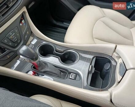 Синий Бьюик Envision, объемом двигателя 2.46 л и пробегом 110 тыс. км за 14700 $, фото 15 на Automoto.ua