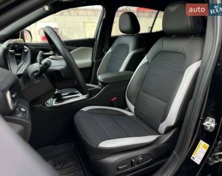 Черный Бьюик Envista, объемом двигателя 1.2 л и пробегом 4 тыс. км за 23500 $, фото 13 на Automoto.ua