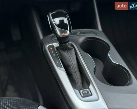 Черный Бьюик Envista, объемом двигателя 1.2 л и пробегом 4 тыс. км за 23500 $, фото 23 на Automoto.ua