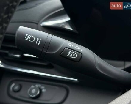 Черный Бьюик Envista, объемом двигателя 1.2 л и пробегом 4 тыс. км за 23500 $, фото 27 на Automoto.ua