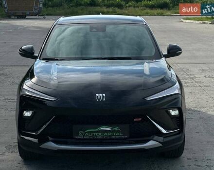 Черный Бьюик Envista, объемом двигателя 1.2 л и пробегом 4 тыс. км за 23500 $, фото 5 на Automoto.ua