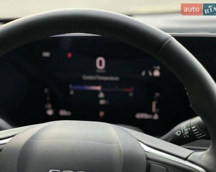 Черный Бьюик Envista, объемом двигателя 1.2 л и пробегом 4 тыс. км за 23500 $, фото 21 на Automoto.ua