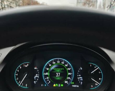 Красный Бьюик Regal GS, объемом двигателя 2 л и пробегом 75 тыс. км за 14499 $, фото 28 на Automoto.ua