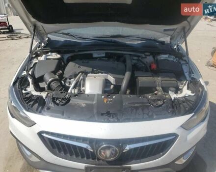 Білий Бьюік Regal TourX, об'ємом двигуна 2 л та пробігом 99 тис. км за 3000 $, фото 10 на Automoto.ua