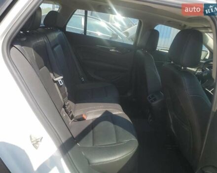 Білий Бьюік Regal TourX, об'ємом двигуна 2 л та пробігом 99 тис. км за 3000 $, фото 9 на Automoto.ua