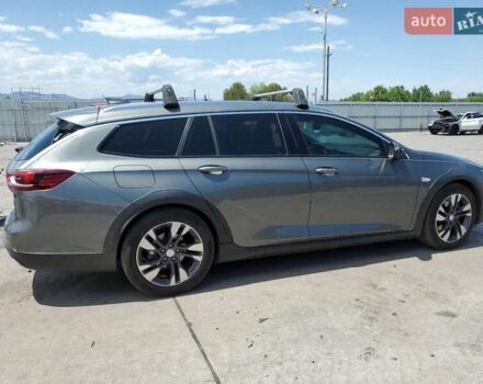 Серый Бьюик Regal TourX, объемом двигателя 2 л и пробегом 100 тыс. км за 3000 $, фото 2 на Automoto.ua