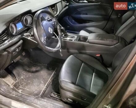 Сірий Бьюік Regal TourX, об'ємом двигуна 2 л та пробігом 117 тис. км за 3000 $, фото 6 на Automoto.ua