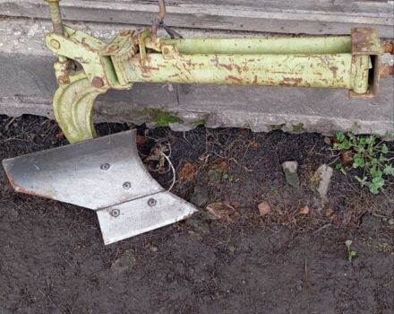 Булат Інша, об'ємом двигуна 1 л та пробігом 177 тис. км за 2145 $, фото 1 на Automoto.ua