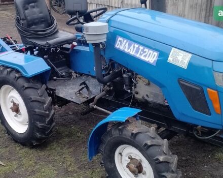 Булат Т200, об'ємом двигуна 14.86 л та пробігом 0 тис. км за 1700 $, фото 1 на Automoto.ua