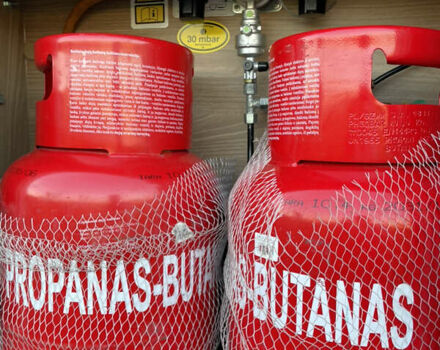 Білий Бюрстнер Aviano, об'ємом двигуна 2.3 л та пробігом 30 тис. км за 93000 $, фото 33 на Automoto.ua