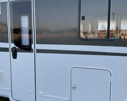 Білий Бюрстнер Aviano, об'ємом двигуна 2.3 л та пробігом 30 тис. км за 93000 $, фото 25 на Automoto.ua