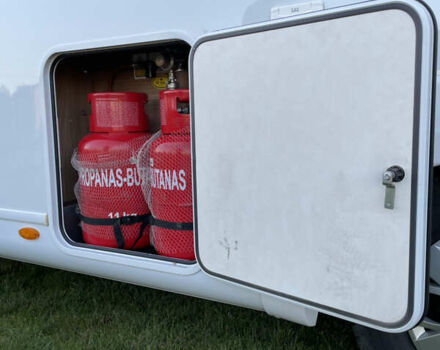 Білий Бюрстнер Aviano, об'ємом двигуна 2.3 л та пробігом 30 тис. км за 93000 $, фото 32 на Automoto.ua