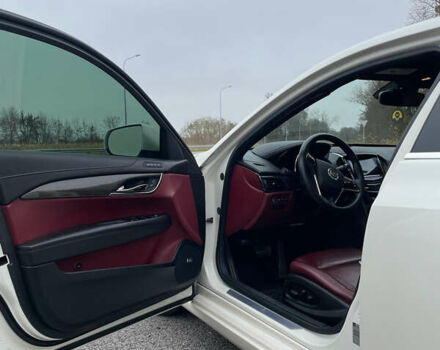 Белый Кадиллак АТС, объемом двигателя 2 л и пробегом 157 тыс. км за 13500 $, фото 11 на Automoto.ua