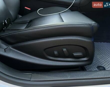 Білий Каділак АТС, об'ємом двигуна 2.5 л та пробігом 124 тис. км за 11000 $, фото 30 на Automoto.ua