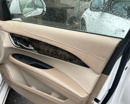 Белый Кадиллак АТС, объемом двигателя 2 л и пробегом 232 тыс. км за 9999 $, фото 13 на Automoto.ua