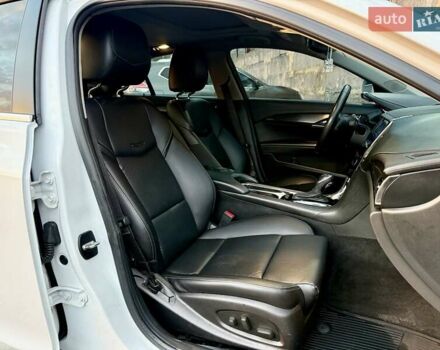 Белый Кадиллак АТС, объемом двигателя 2 л и пробегом 151 тыс. км за 11000 $, фото 10 на Automoto.ua