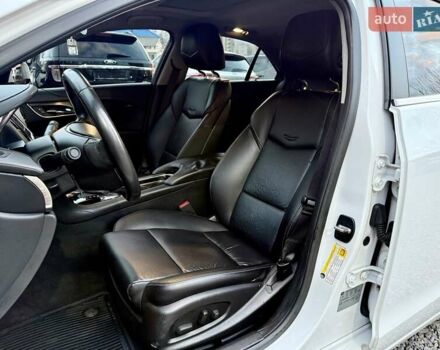 Белый Кадиллак АТС, объемом двигателя 2 л и пробегом 151 тыс. км за 11000 $, фото 8 на Automoto.ua