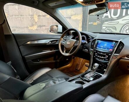 Белый Кадиллак АТС, объемом двигателя 2 л и пробегом 151 тыс. км за 11000 $, фото 11 на Automoto.ua