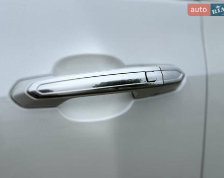 Білий Каділак АТС, об'ємом двигуна 2 л та пробігом 135 тис. км за 13700 $, фото 20 на Automoto.ua